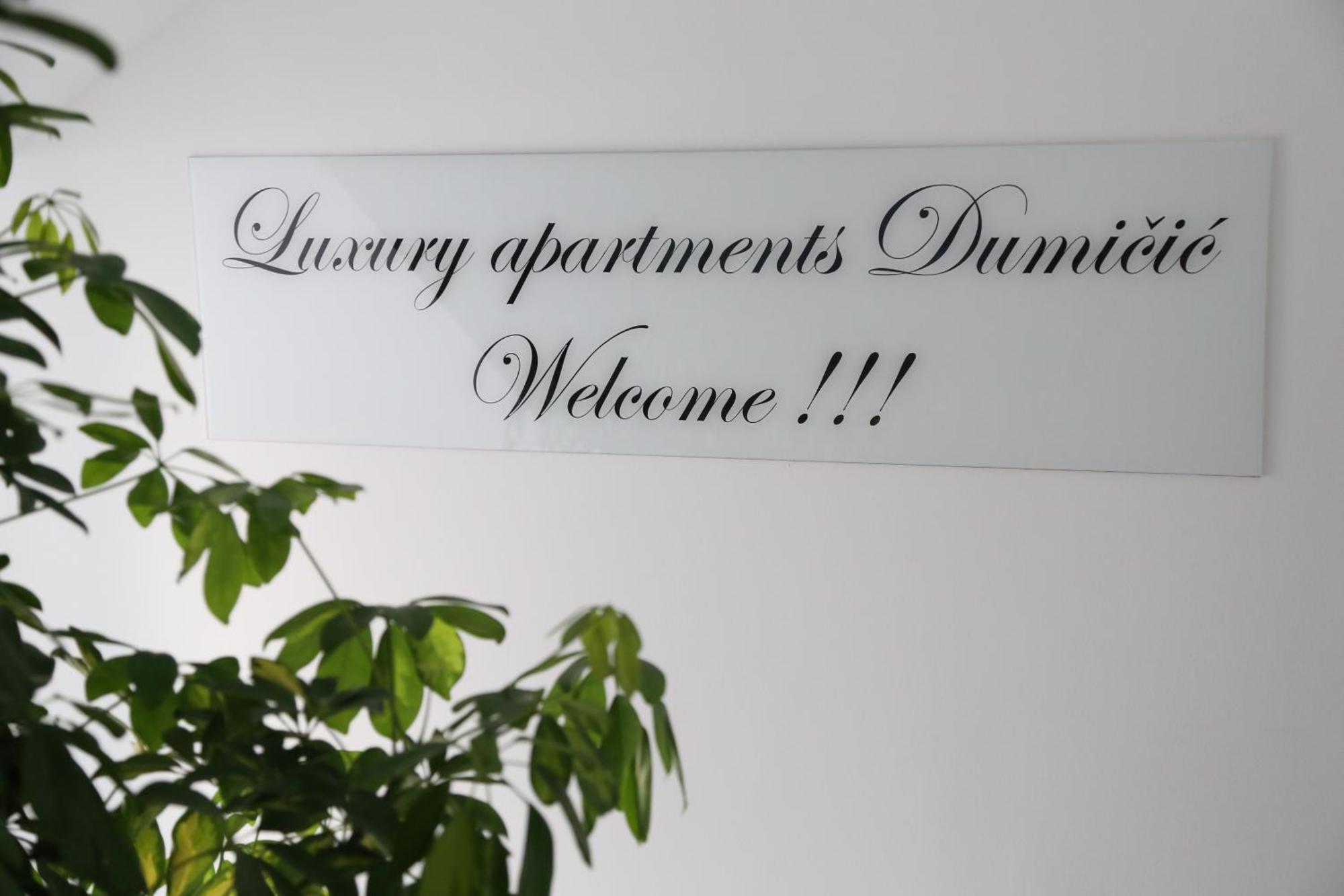 Beach Apartments Dumicic โปดสตรานา ภายนอก รูปภาพ