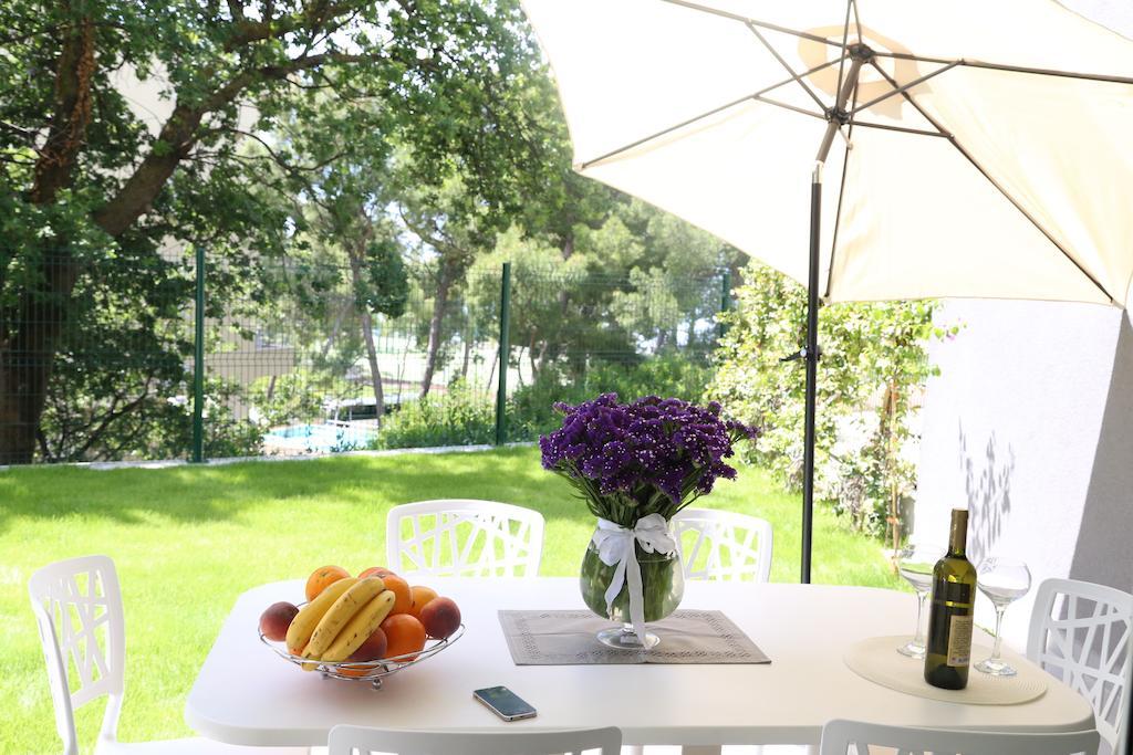 Beach Apartments Dumicic โปดสตรานา ภายนอก รูปภาพ